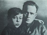 Аркадий Гайдар: писатель, полководец, наставник