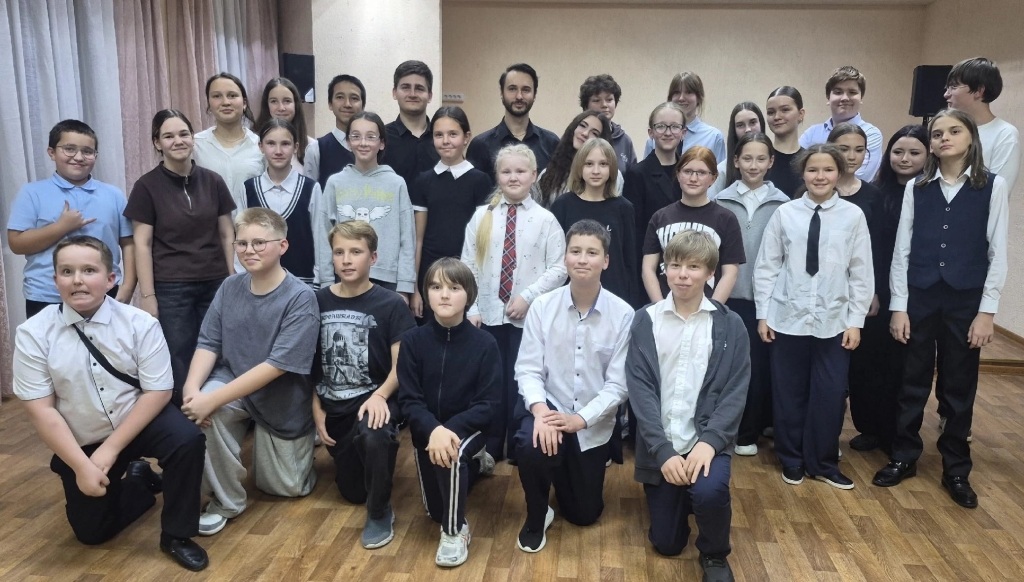 Molodegh_vybiraet_klassiku._Uchastniki_proekta_6.jpg Molodegh_vybiraet_klassiku._Uchastniki_proekta_6.jpg