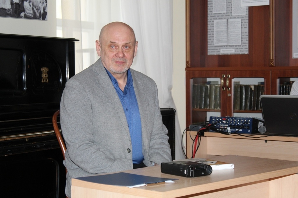 limerov.jpg limerov.jpg